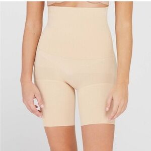 Assets by Spanx Remarkable Results High Rise Mid-Thigh Shapewear Shorts Large